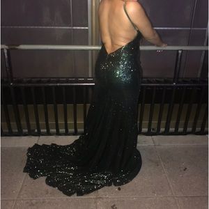 Emerald green prom dress